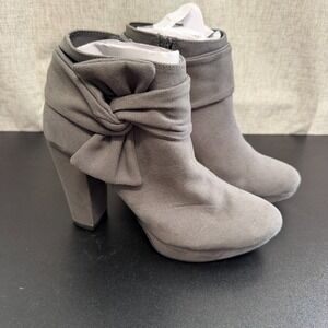 LC Lauren Conrad Ankle Booties Women's 8M Gray Side Bow Block Heel Side Zip Fun